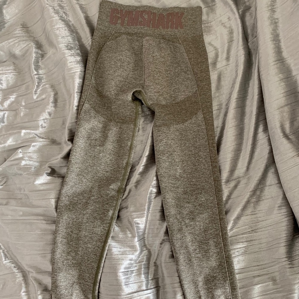 Gym shark flex leggings